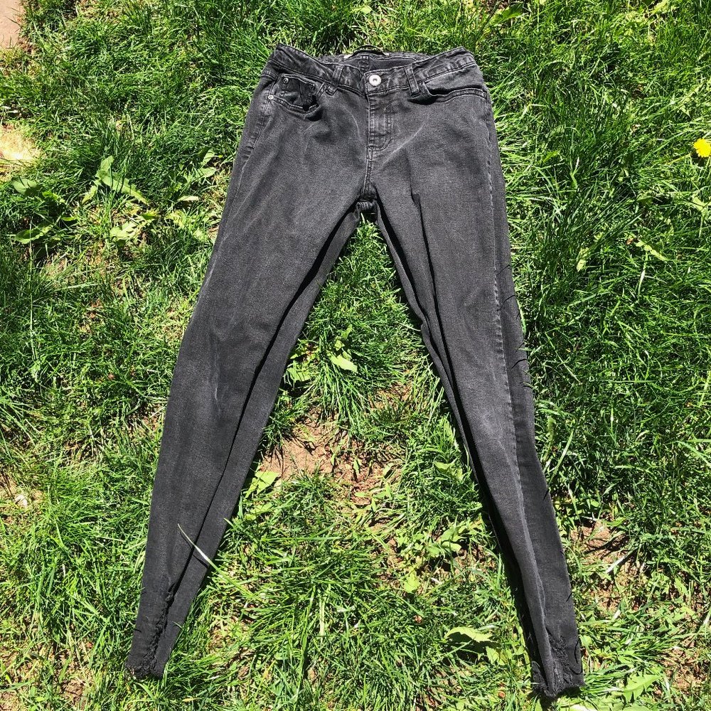 Black Skinny Jeans